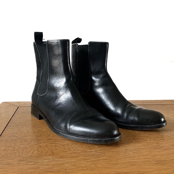 90s Era Chelsey Boots - Picture 3 of 7